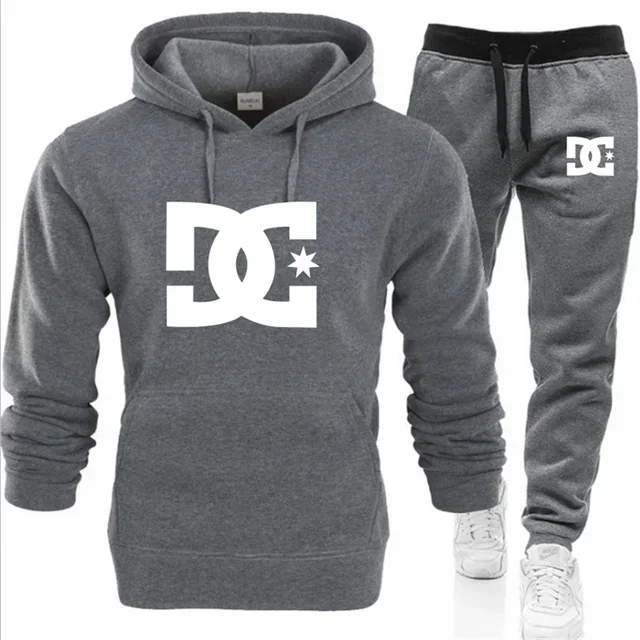 طقم هودي وبنطلون كاجوال للرجال - مراجعة Outdoor Sportswear وسعره