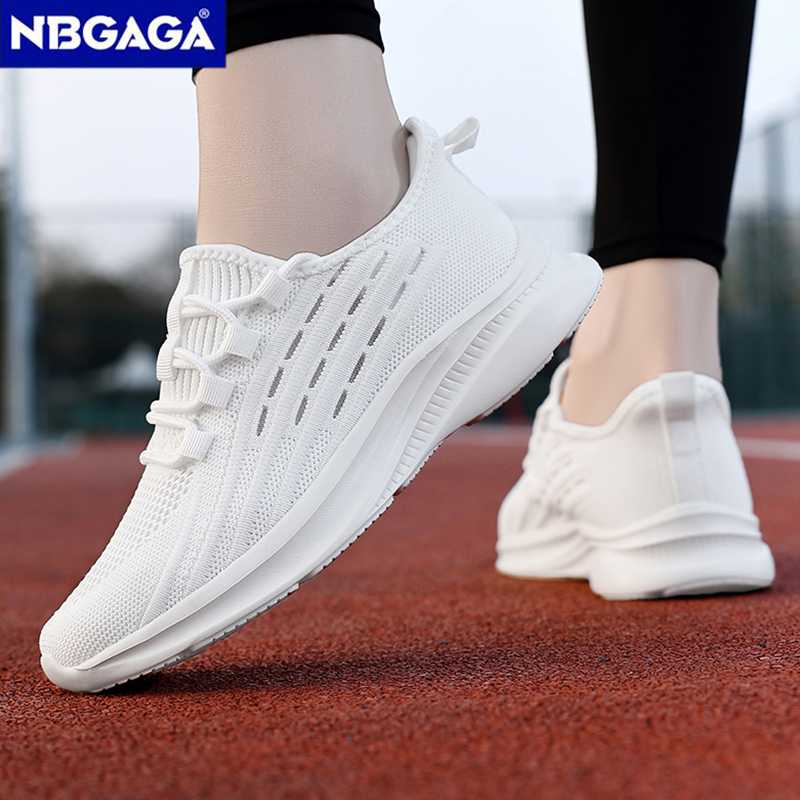 أحذية نسائية صيفية خفيفة الوزن - مراجعة Outdoor Sport Flooring وسعره