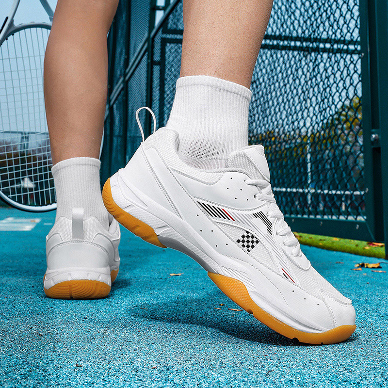أحذية رياضية رجالية جديدة لعام - مراجعة Outdoor Sport Flooring وسعره